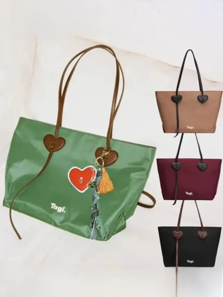 

Водонепроницаемая нейлоновая парусиновая сумка-тоут с сердечком, большая сумка Capaci, сумка на одно плечо, студенческая пригородная сумка, мягкая повседневная сумка...