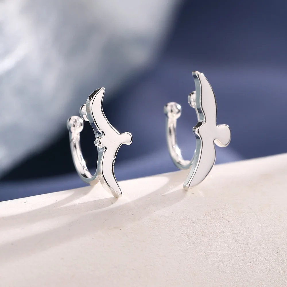 New Asymmetric Swallow Bird Clip Girl Earrings Cute Animal Seagull Earrings Women 2025 Fashion Jewelry Gifts