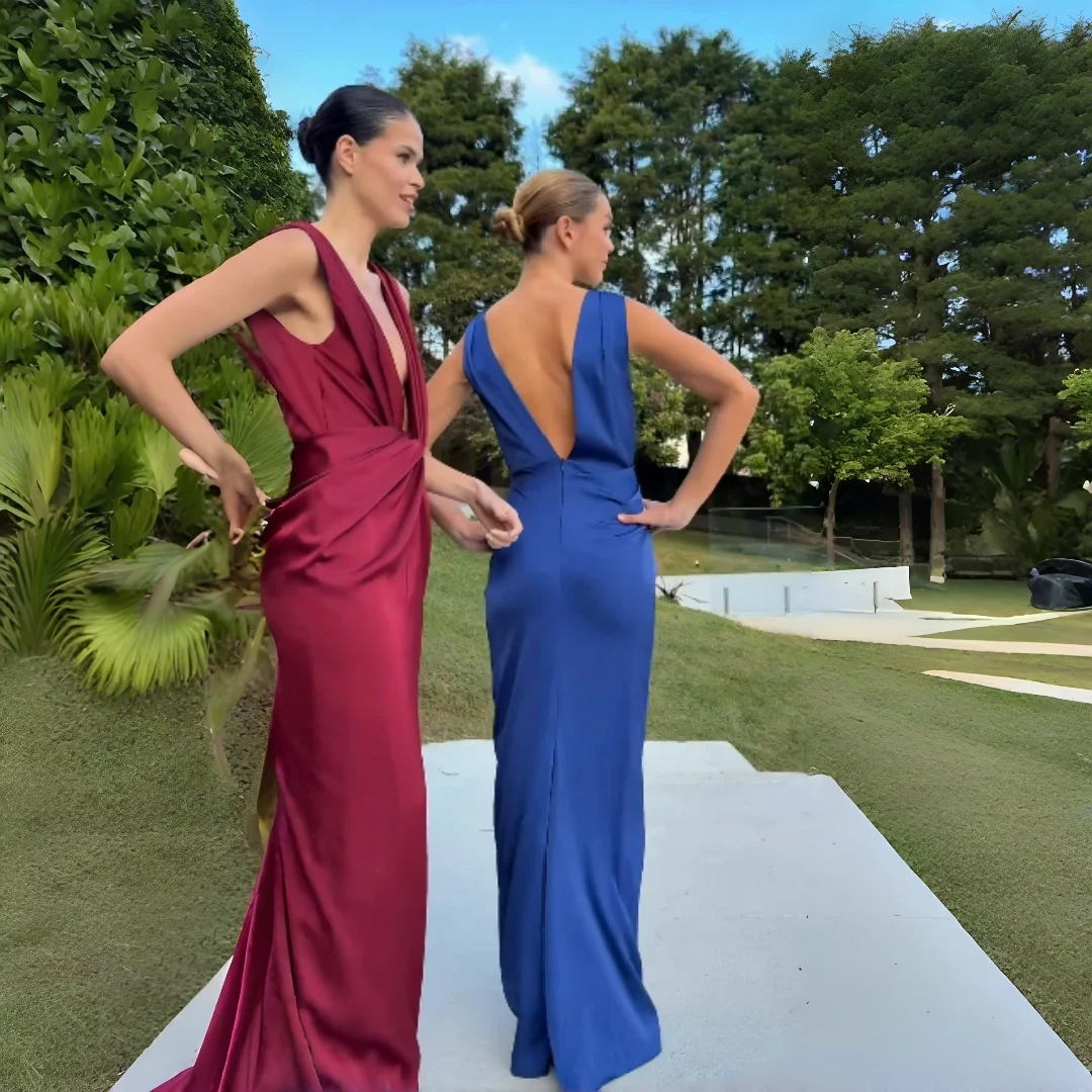 Vestido de satén para damas de honor, con escote en V pronunciado, sin mangas, con diseño de nudo retorcido, largo hasta el suelo, ideal para bodas, fiestas y eventos formales.