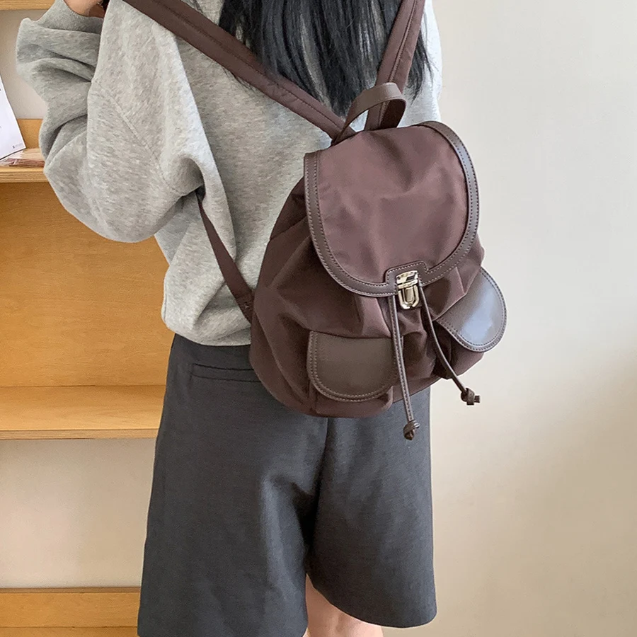 حقيبة ظهر كورية متعددة الجيوب من النايلون للنساء، حقيبة ظهر جديدة مقاومة للماء للترفيه، حقيبة مدرسية للسفر والرياضة في الهواء الطلق mochila