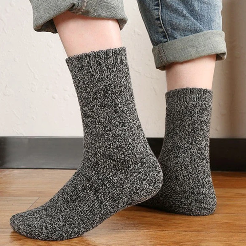 Männer dicke Winter warme Wolle Mann Socken Paare Frauen Füße Kaninchen Fell reine Farbe hochwertige Mode Harajuku Baumwolle Mid Tube