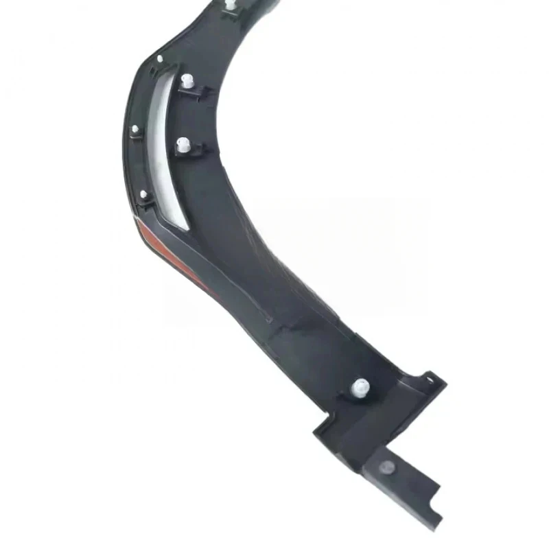 

Хит продаж: накладки на передние колесные арки автомобиля