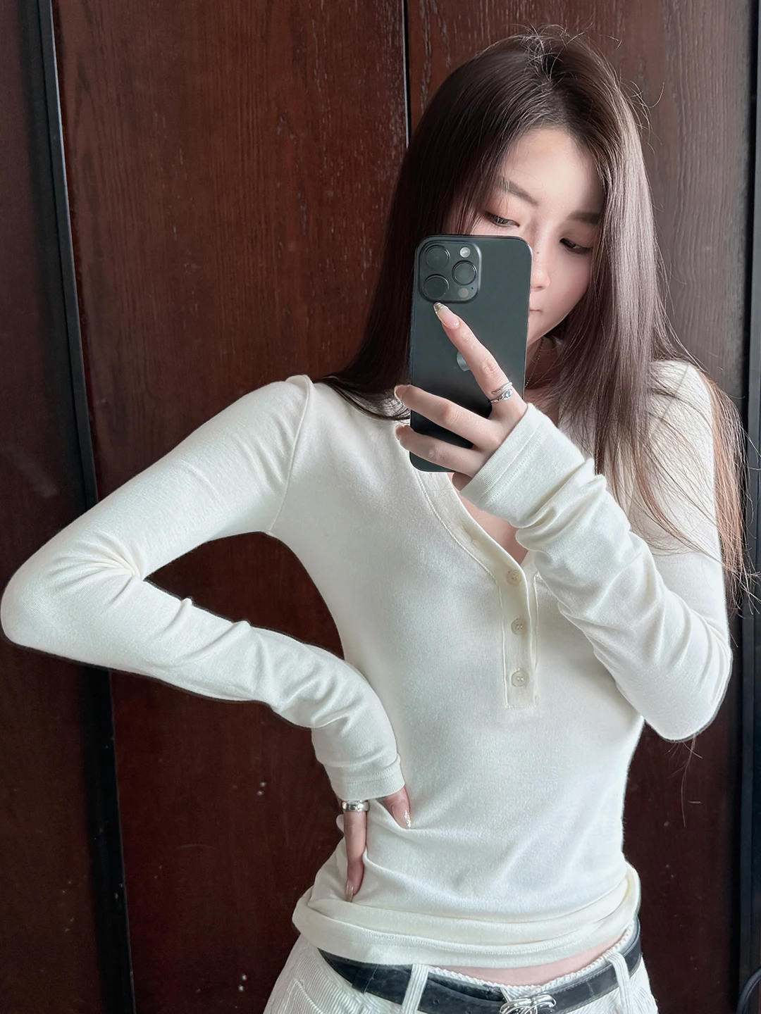 Low-Neck Button-Up Thickened Long-Sleeve Base Shirt Women's Slim Fit Short Style T-Shirt for Autumn Winter Sexy Inner Wear