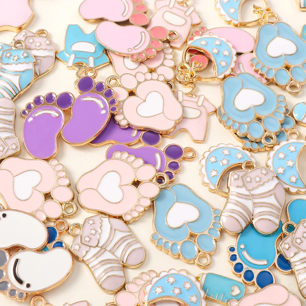 10pcs/lot Enamel Baby Cloth Charms Pendants Cute Bib Baby Feet Socks DIY Bracelet Necklace Jewelry Findings Accessories
