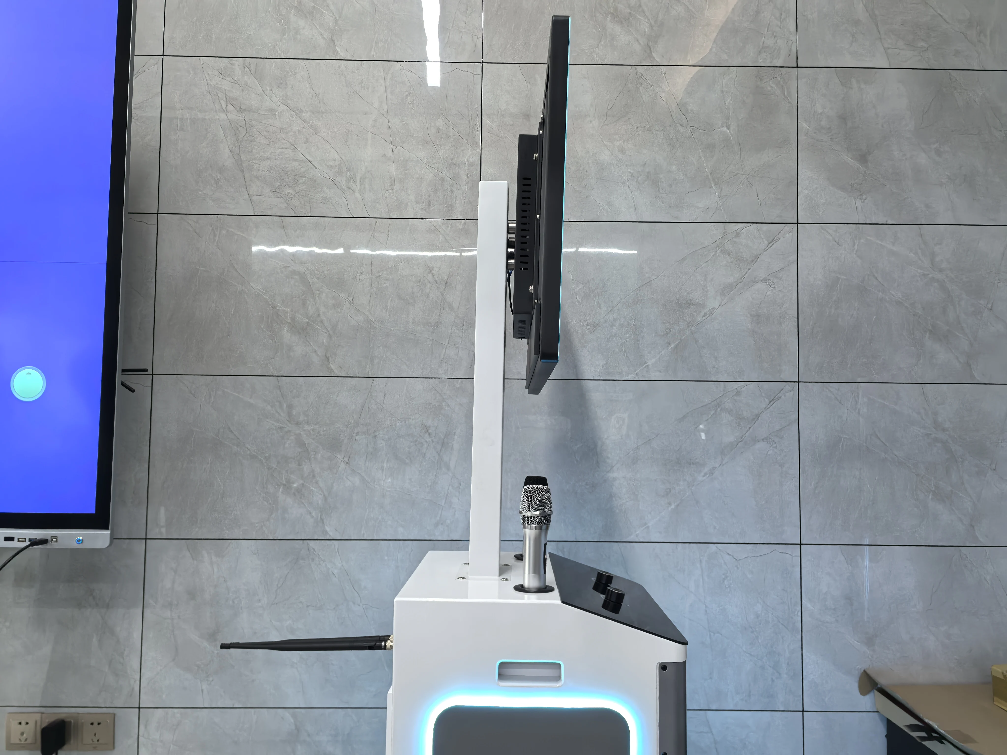 Home Karaoke Machine with Wireless Condenser Microphone Mobile Phone Compatible Karaoke Studio Microfono with Screen view 3