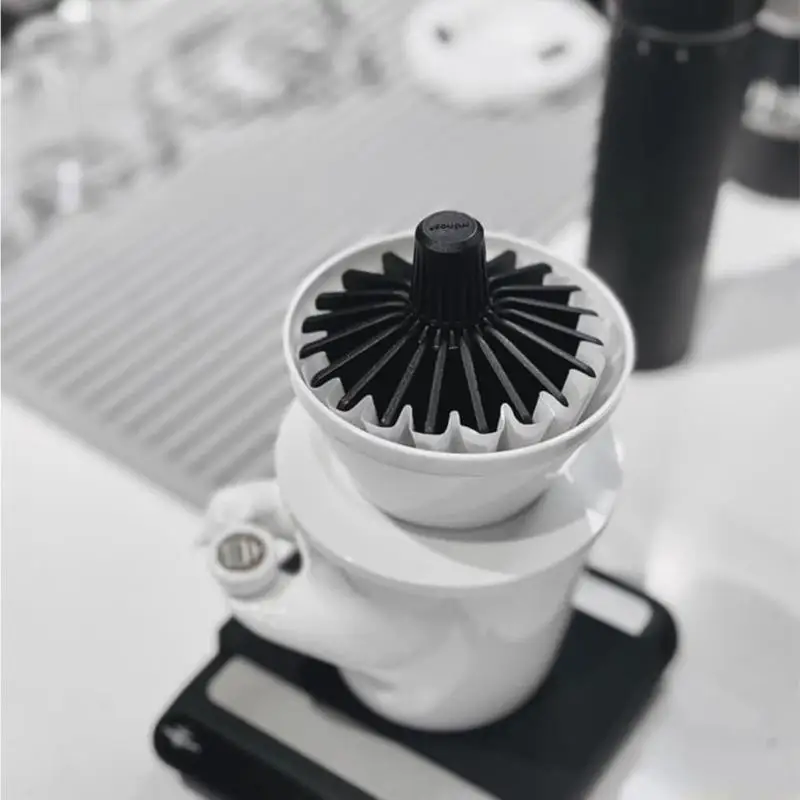 D0AB Coffee Filter Paper Assist Tool Adjustable Pressurized Paper Cone Filter