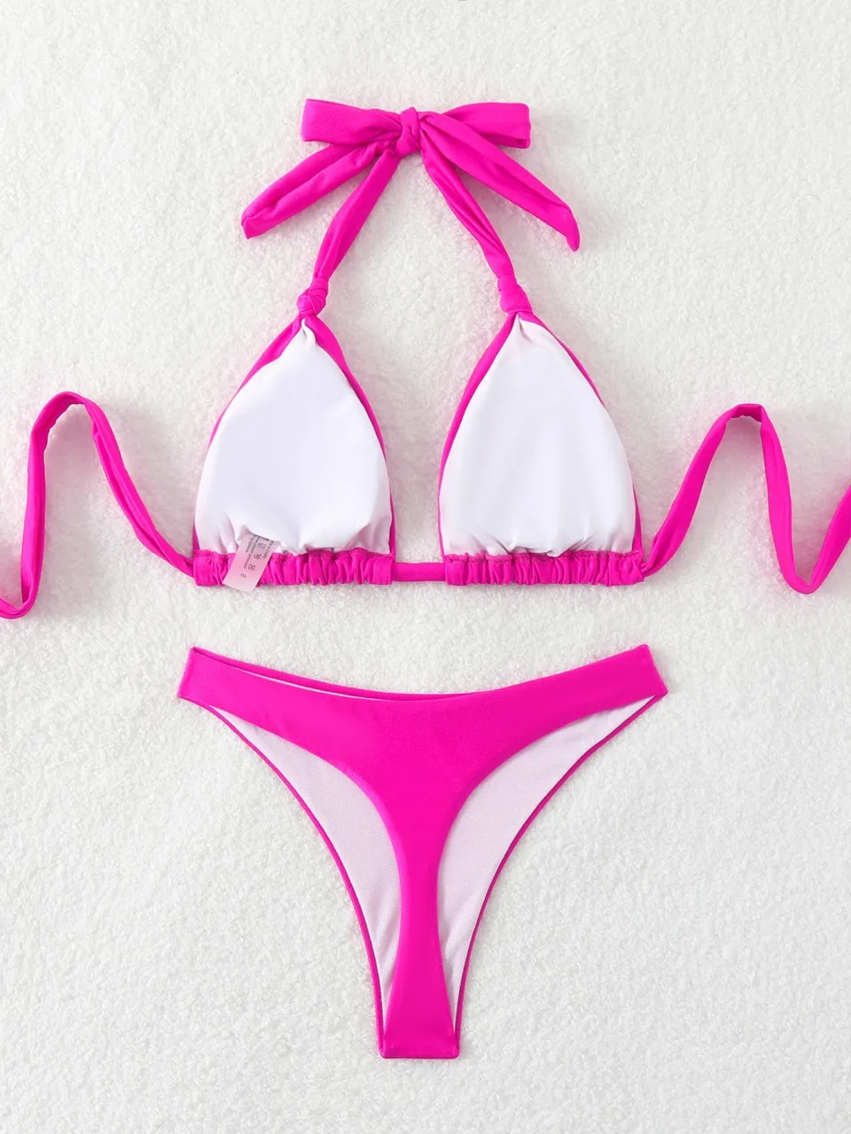 ชุดบิกินี่เซ็กซี่แบบผูกคอ สายรัด ปี 2025 ชุดว่ายน้ำผู้หญิงแบบเรียบ ชุดว่ายน้ำทรงสามเหลี่ยม ชุดอาบน้ำ ชุดว่ายน้ำบุฟองน้ำ ชุดชายหาด