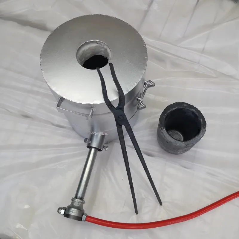 Gas forging, used in metal casting machinery, for smelting gold, aluminum, silver, and copper