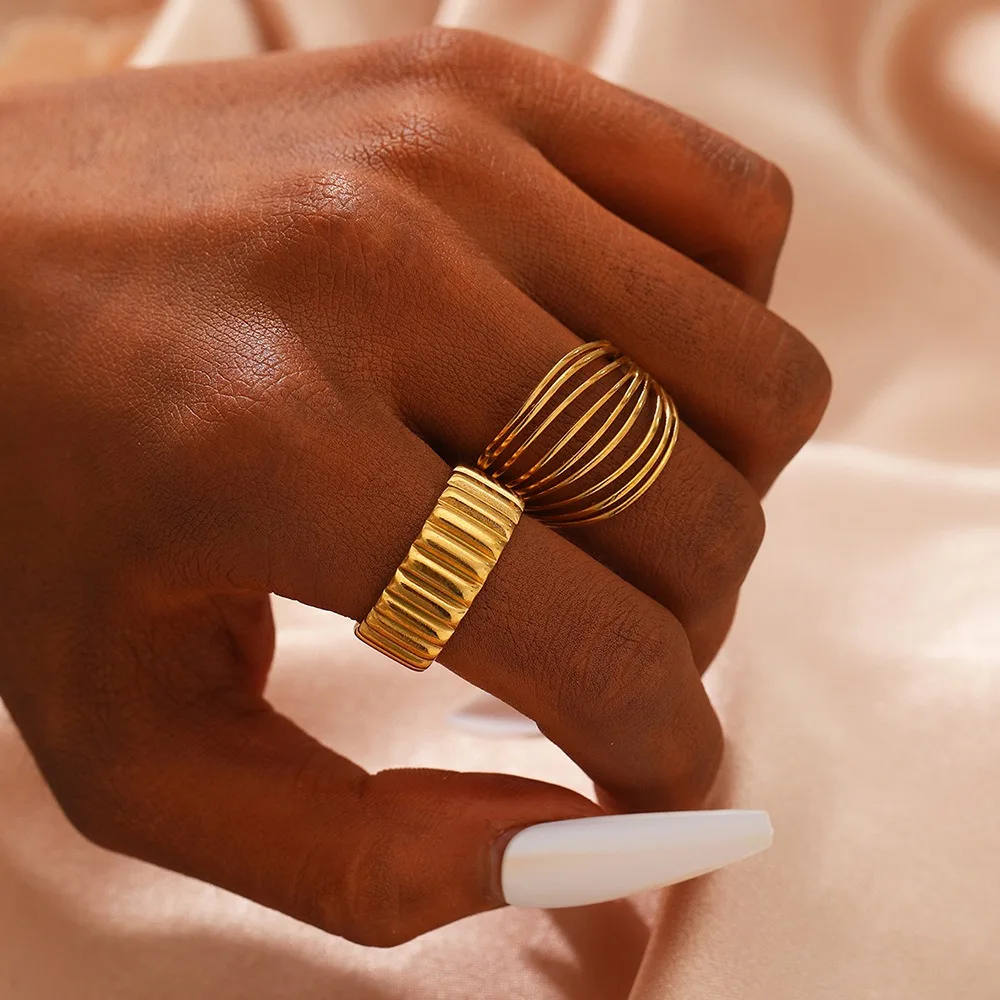 الفولاذ المقاوم للصدأ الذهب اللون الفاخرة الإناث خاتم مجموعة مجوهرات الأزياء وعد Bagye Acier Inoxydable فام زوجين خواتم للنساء