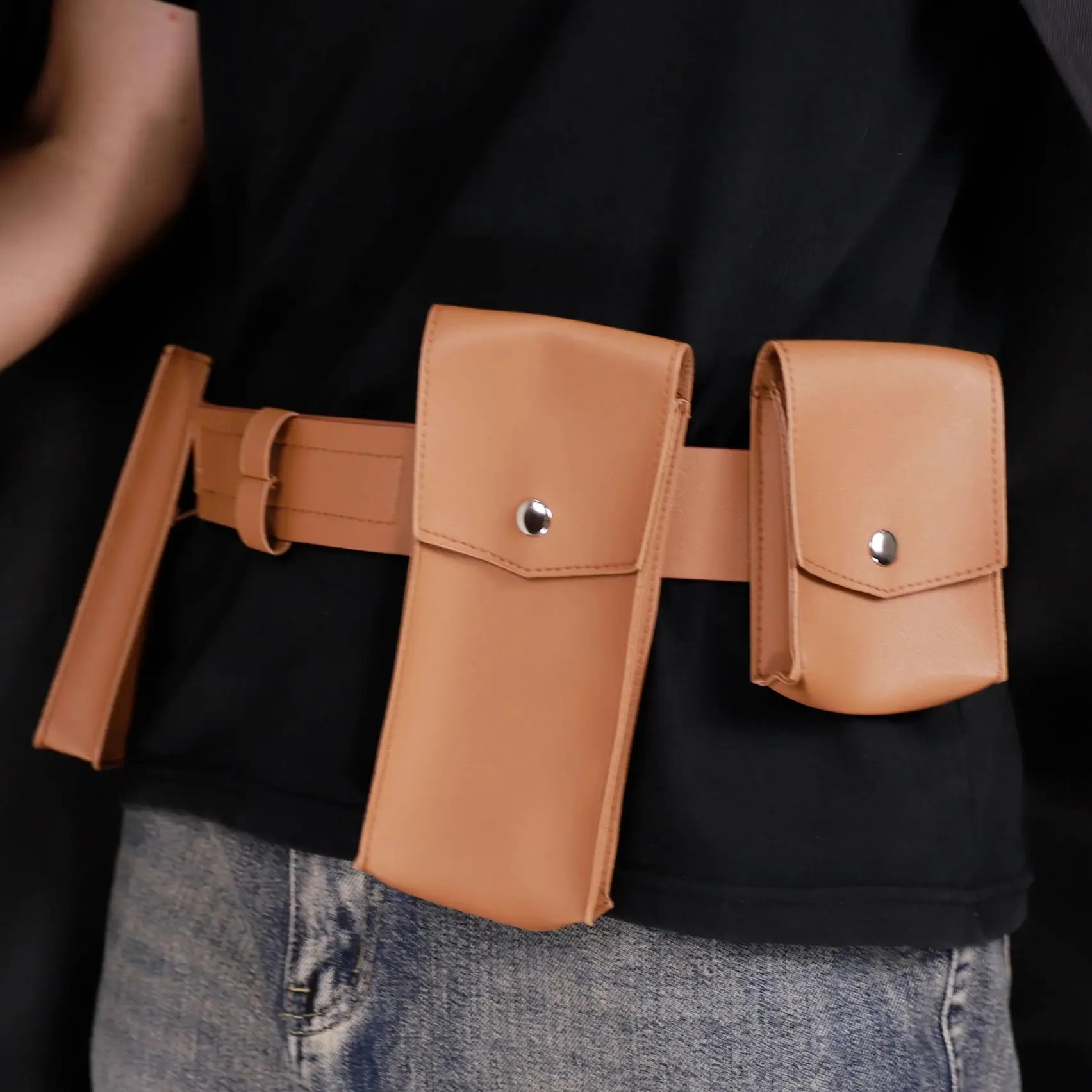 

Medieval Leather Harness Holster Bag Retro Waist Pack Party Dress up Props Stage Performance Props Cosplay
