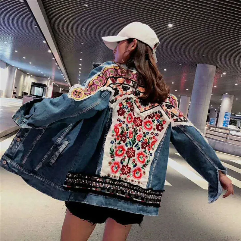 

Vintage Bohemia Embroidery Sequins Tassels Denim Jacket Women Cowboy Outerwear Loose Short Frayed Big Pocket Jeans Jacket Female