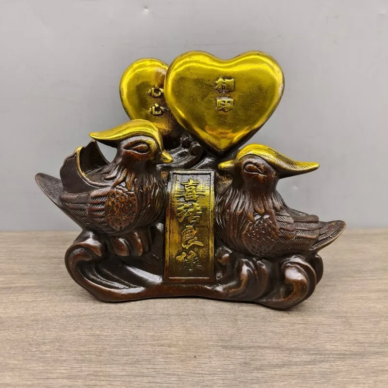 Pure copper gilded mandarin duck ornaments symbolizing love and marriage, wedding crafts