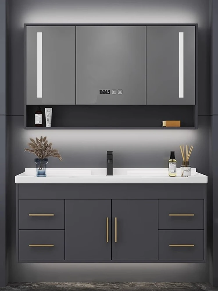 

Smart and minimalist bathroom cabinet combination for household products