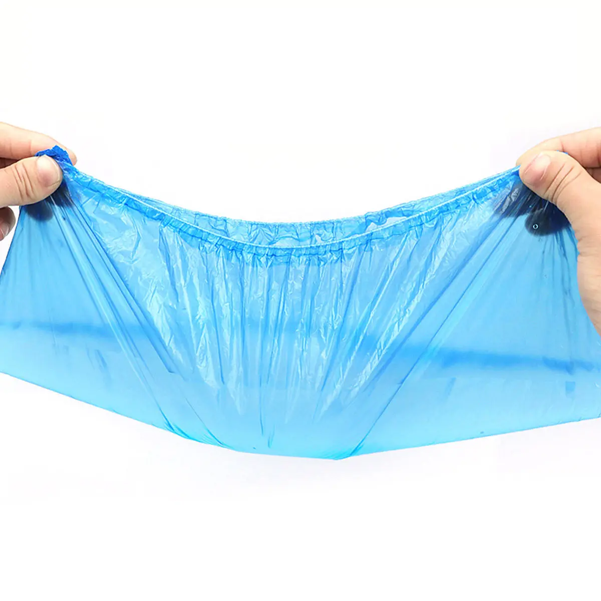 

100 шт. одноразовых бахил из синего полиэтилена с эластичными вставками на щиколотках для надежной фиксации, для использования в помещении и на улице