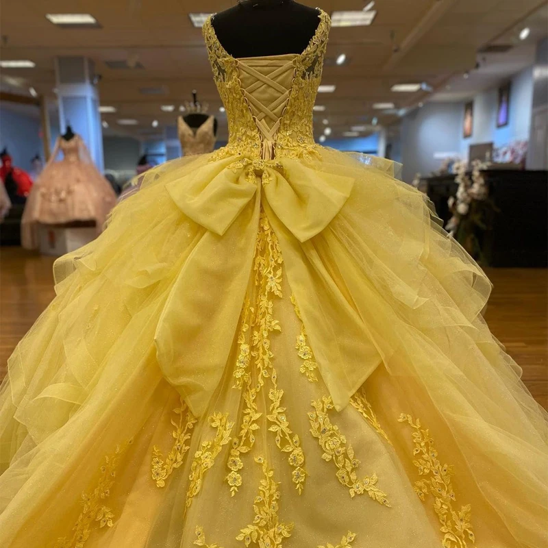 Angelsbridep-vestido de princesa con cuello en V para niña de 15 años, traje amarillo con apliques para fiesta de noche y quinceañera