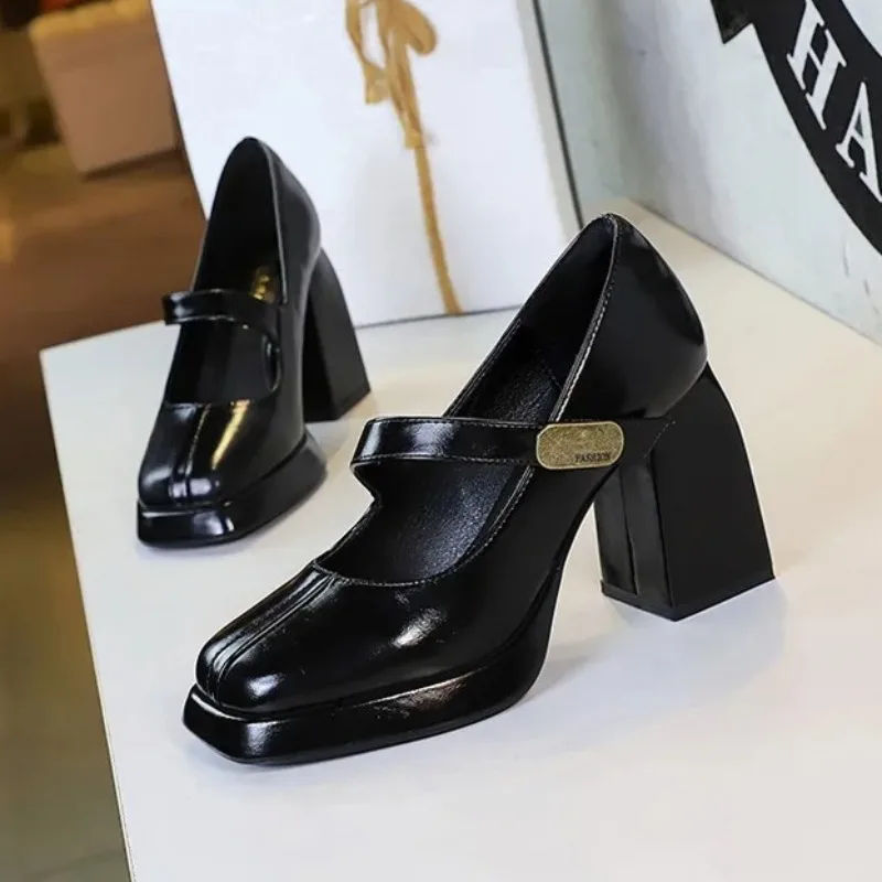 

Retro Womens Mary Jane Shoes Fashion Square Head High Heels for Woman Exquisite French Casual Shoes Designer Shoes Zapatos Mujer