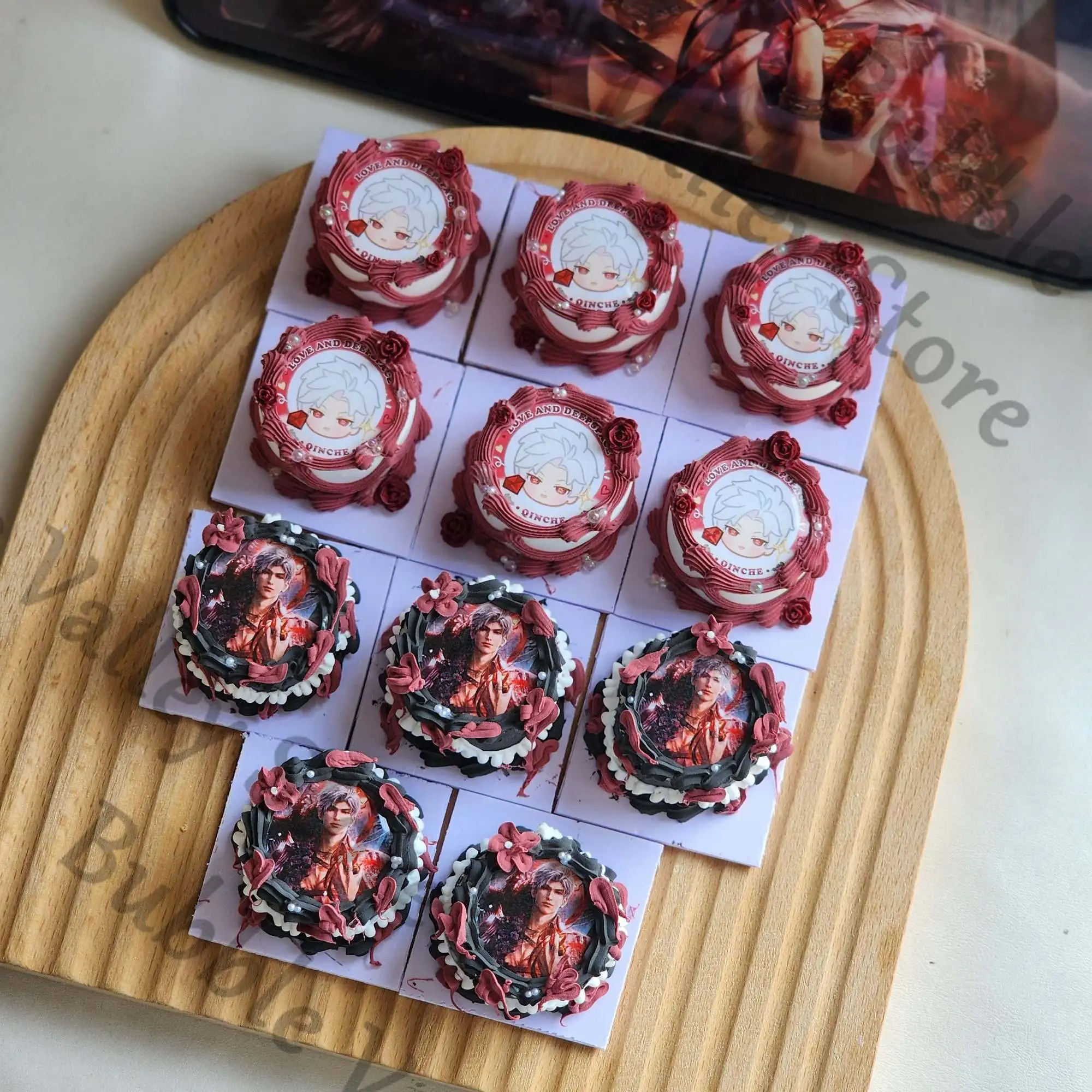 Anime Love and Deepspace Sylus Caleb Rafayel Zayne Xavier Cosplay Prop Cartoon Handmade Mini Cake Garage Kits Figur Modell