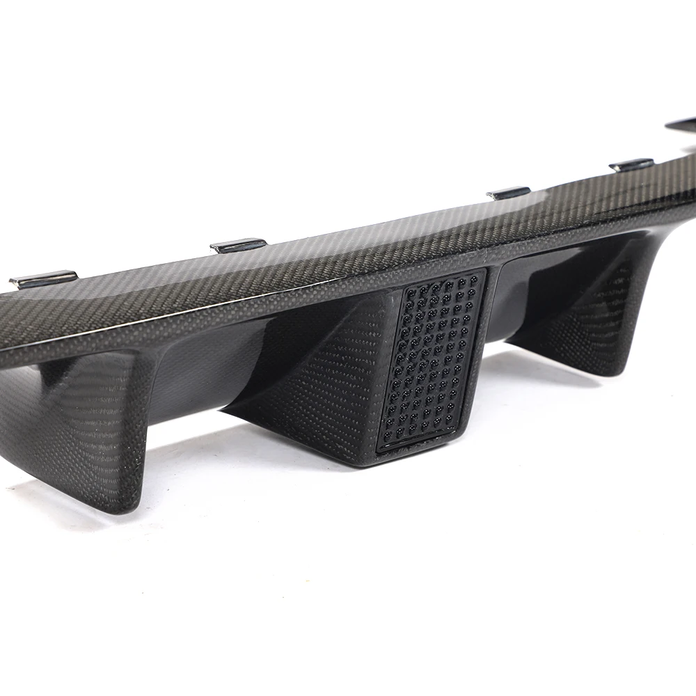 Product Customization High Fashion Real Carbon Rear Lip Bumper Diffuser forBMW F82 M4 F80 M3 Sedan 4-Door 2015-2019 Carbon Black