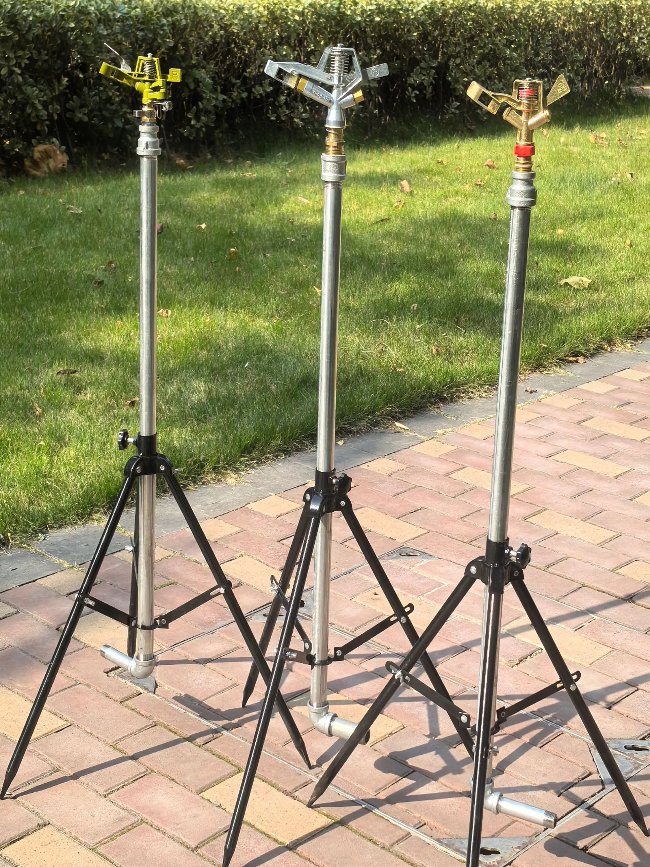 

High-Efficiency Rotating Spray Head Irrigation Device Arm eenhouse Garden Sprinkler System Mobile Triangular Braet