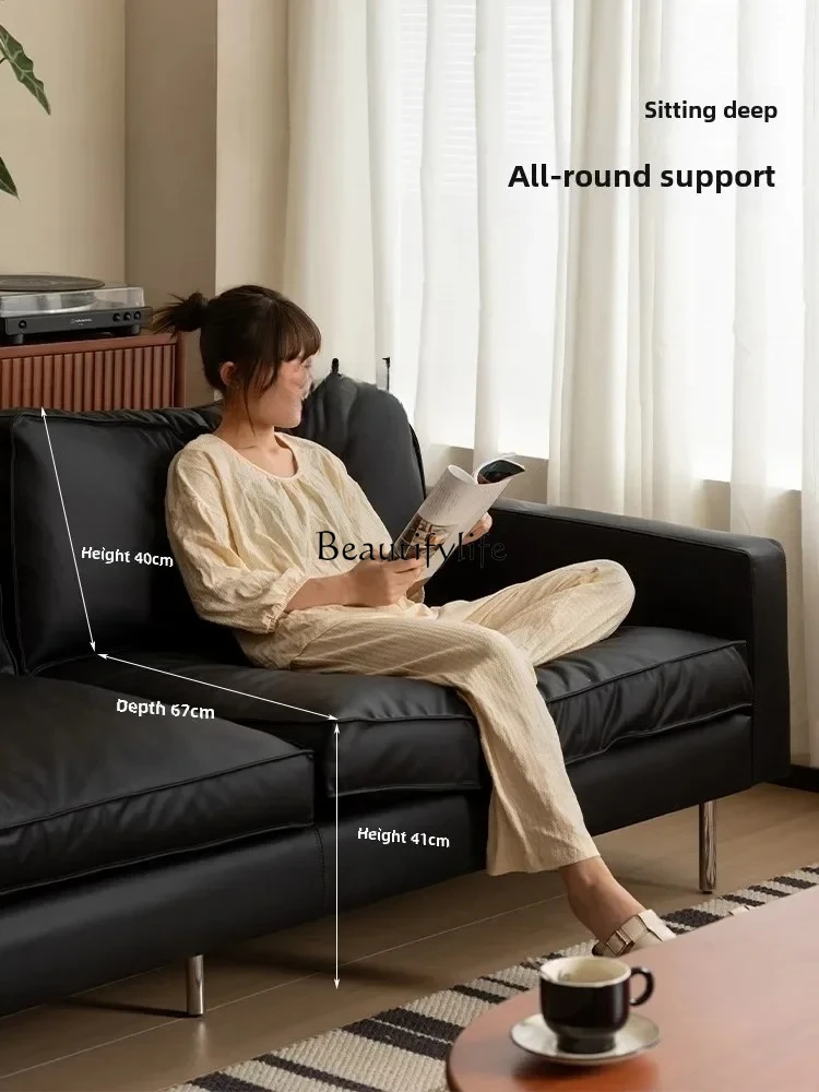 FGDivano في بيلي الحد الأدنى غراندي mucca نيرا retrò soggiorno divano الفني في بيلي أ فيلا دريتا #3