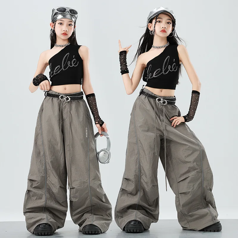 

2025 детский жилет на плечо с блестящими ромбовидными перчатками, свободные брюки, костюм, костюмы для джазовых танцев для девочек, одежда в стиле хип-хоп