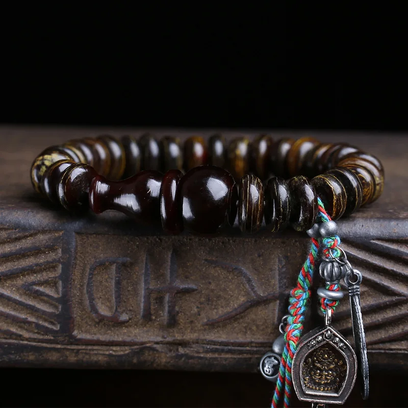 Single-Loop-Patterned Tibetan-Style Horn Bracelet With Copper Accessories And Side-Hanging Box