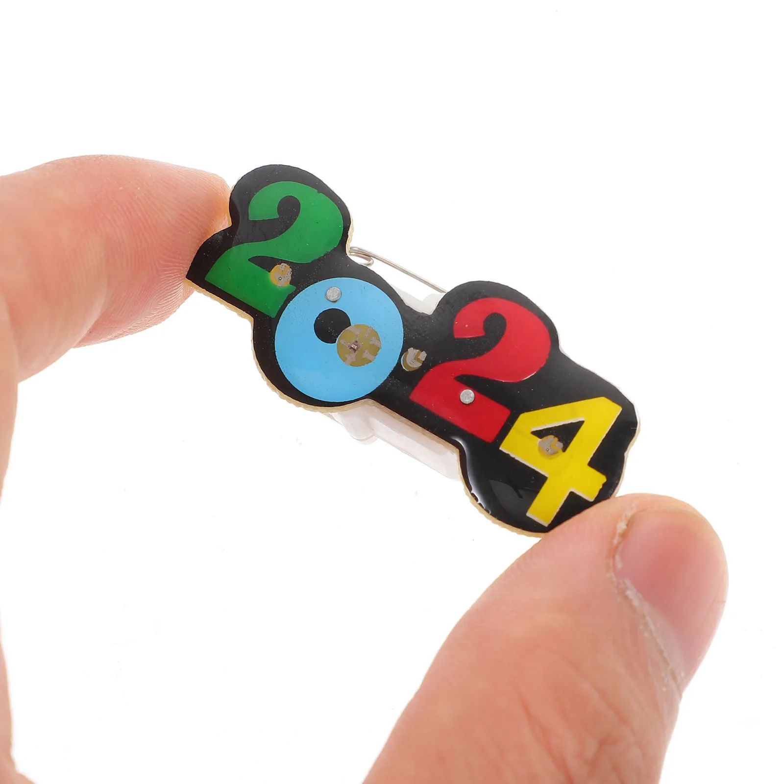 25Pcs New Year 2024 Brooch Pin Glowing Number Badge for Jackets Coats Hats Backpacks Festive Decor Lapel Pins Women Brooches
