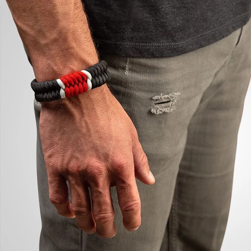 Fasion Paracord Bracelet Adjustable Size With U-Type Metal Shackle 550 Parachute Rope Braid Outdoor Emergency Survival for Men