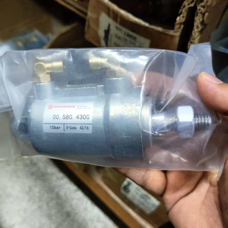 

2 Pieces/lot High Quality 00.580.4300 air Cylinder