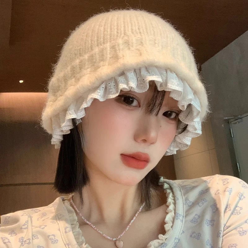 Lace Knitted Bucket Hat Women's Autumn And Winter Street Sweet Versatile Outdoors Warm Casual Big Head Bob Cap