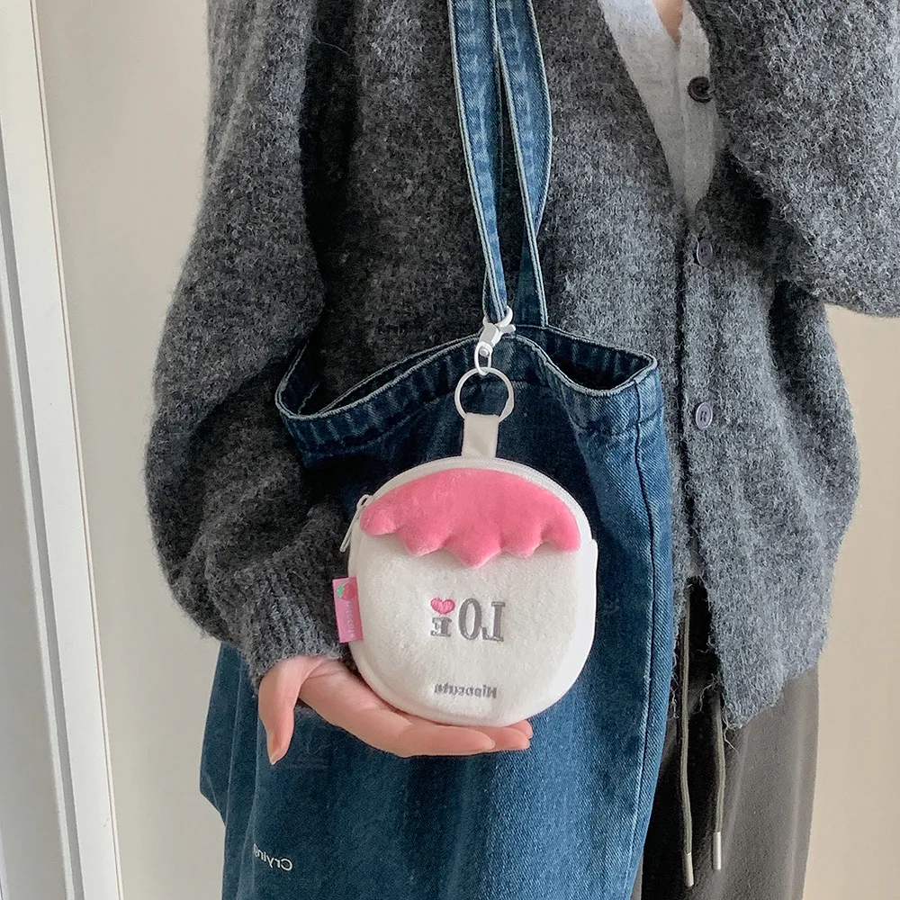 Monedero de Peluche con Forma de Fresa de Dibujos Animados, Cartera para Monedas de Estudiante, Colgante, Bolsa de Almacenamiento para Auriculares, Bonito Monedero para Tarjetas de Niña, Regalo