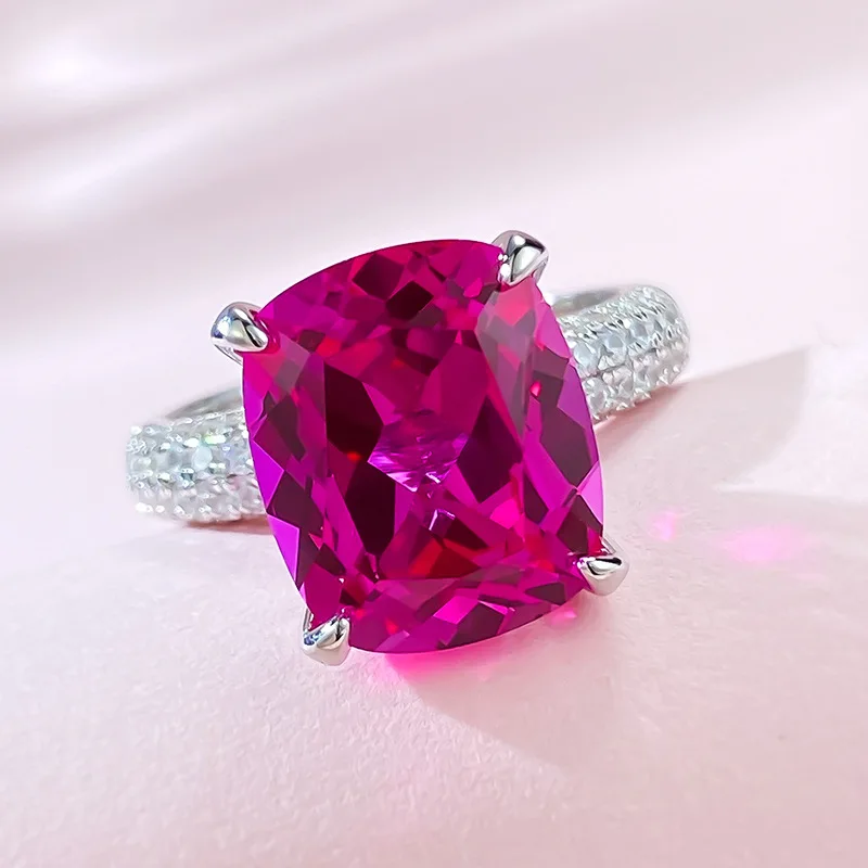 New Rich Woman's Happy Luxury Rupee Diamond Ring 10 * 12mm Live Fashion Pop