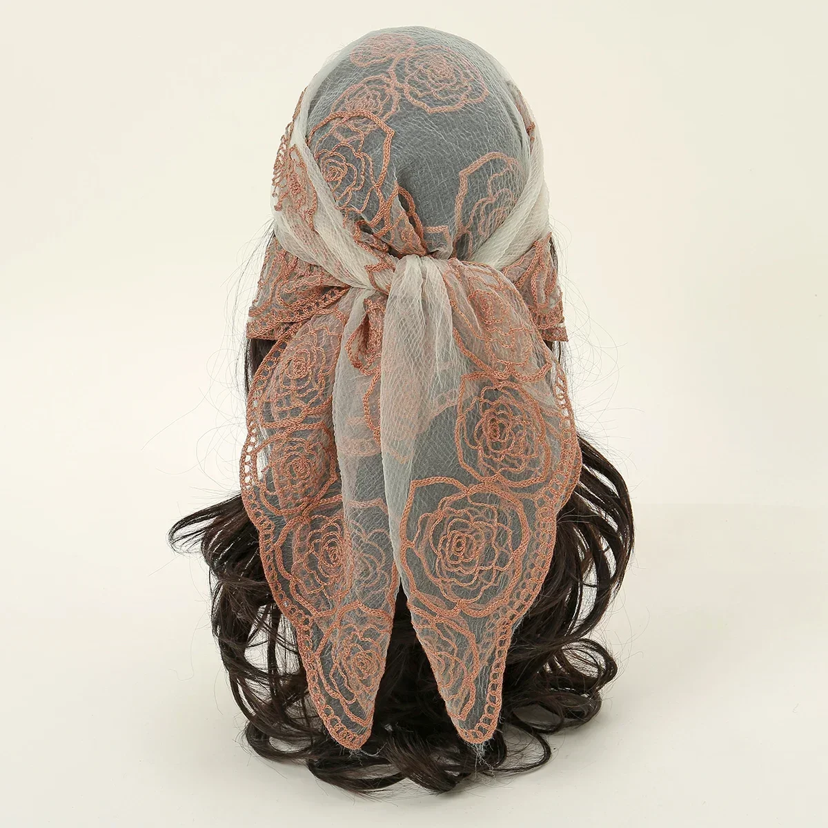 80*80 ซม.ลูกไม้ผ้าพันคอสแควร์สไตล์ Rock เย็บปักถักร้อยดอกไม้แถบคาดศีรษะสุทธิ Breathable Hijab ผ่าน Headscarf ผู้หญิงมุสลิม Veil