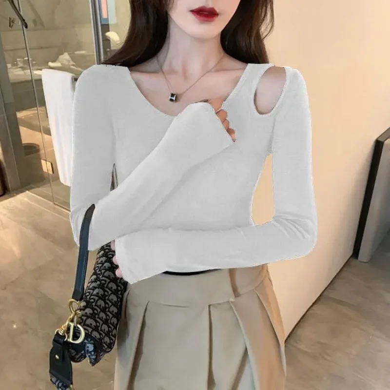 تصميم المتخصصة تي شيرت جديد 2025 ربيع الخريف الأسود الجوف مثير قاع خارج الكتف طويلة الأكمام سليم الأعلى للنساء #2