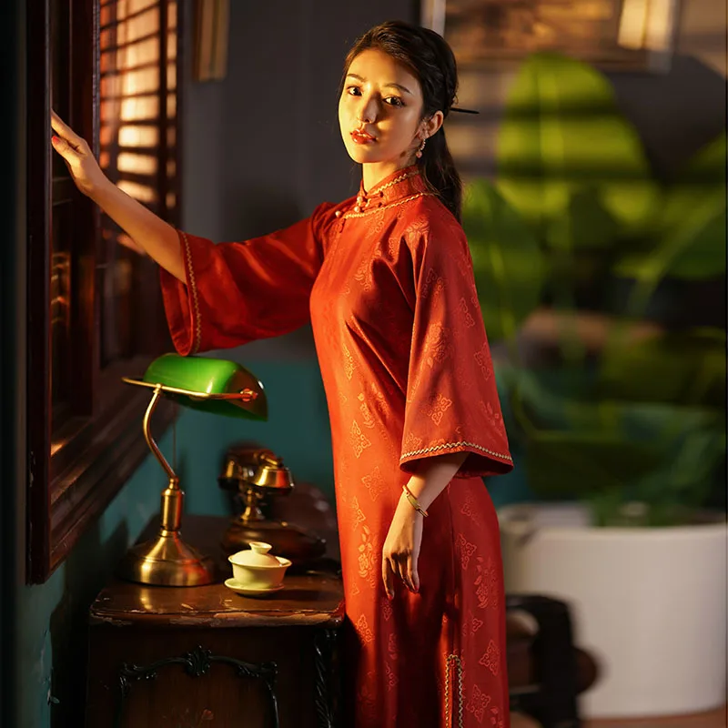 

Традиционное красное ципао для молодых женщин, цельное, с длинными рукавами, винтажное, с низким разрезом, для повседневной носки, Zhaoliu Youanan