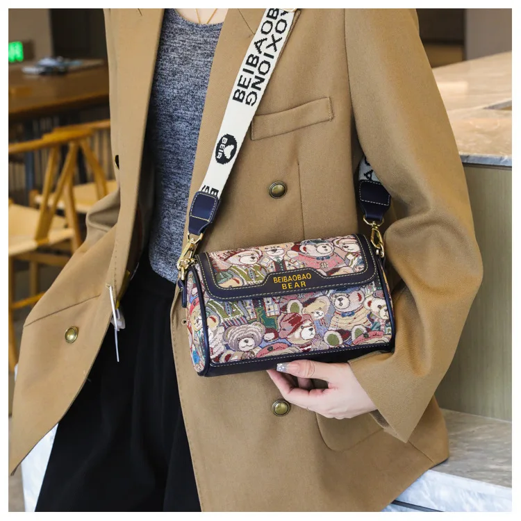 New Trendy Unique Design Cartoon Bear Single Shoulder Bag Chic Crossbody Bag Original Women's Shoulder Bag Purses and Handbags