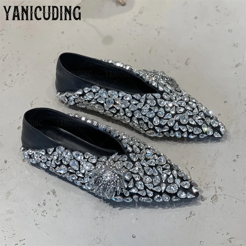 Strass-Quasten-Flats, schwarzes Leder, spitze Zehenschuhe, Luxus-Schuhe im Designer-Stil, zum Hineinschlüpfen, glänzende Flats aus weichem Leder für Damen