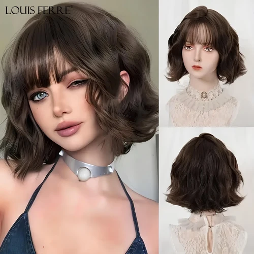 LOUIS FERRE-pelucas Bob onduladas marrones con flequillo para mujer, pelucas sintéticas cortas y rizadas para uso diario de Lolita, cabello Natural resistente al calor