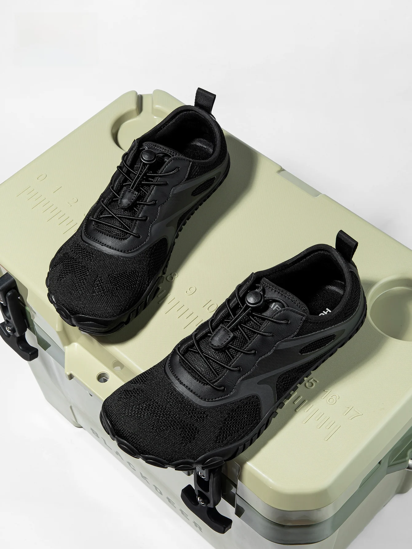 

HOBIBEAR Comfortable Adult oes Men's Training oes Anti-slip Wear-resistant Barefoot oes Outdoor Water-crossing oes