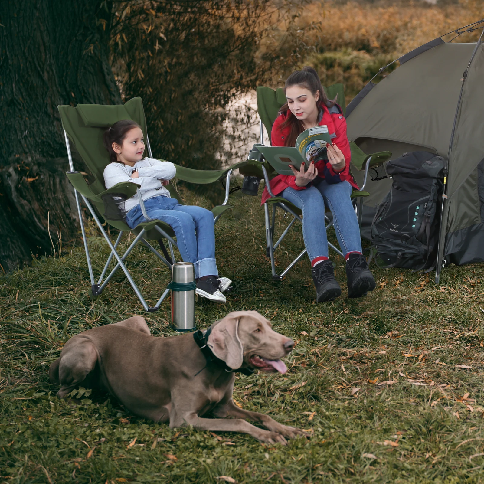 SONGMICS Campingstuhl, Klappstuhl, Outdoor-Stuhl mit Armlehnen, Kopfstütze und Getränkehaltern, stabiles Gestell, bis 150 kg belastbar