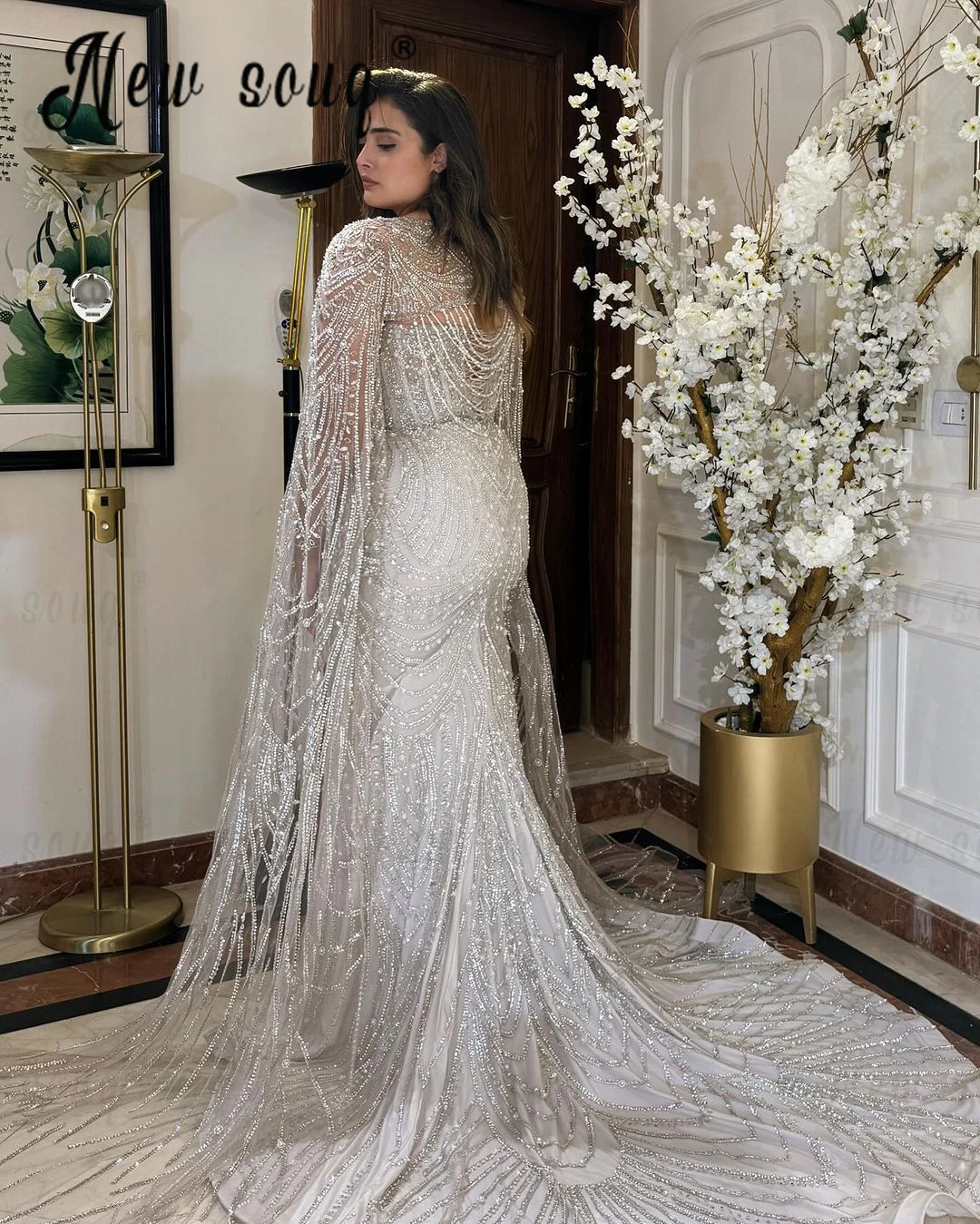 Arabic Glitter Long Cape Sleeve Silver Prom Dresses Luxury Wedding Party Gowns Embroidery Lace Celebrity Dress Robes De Soirée