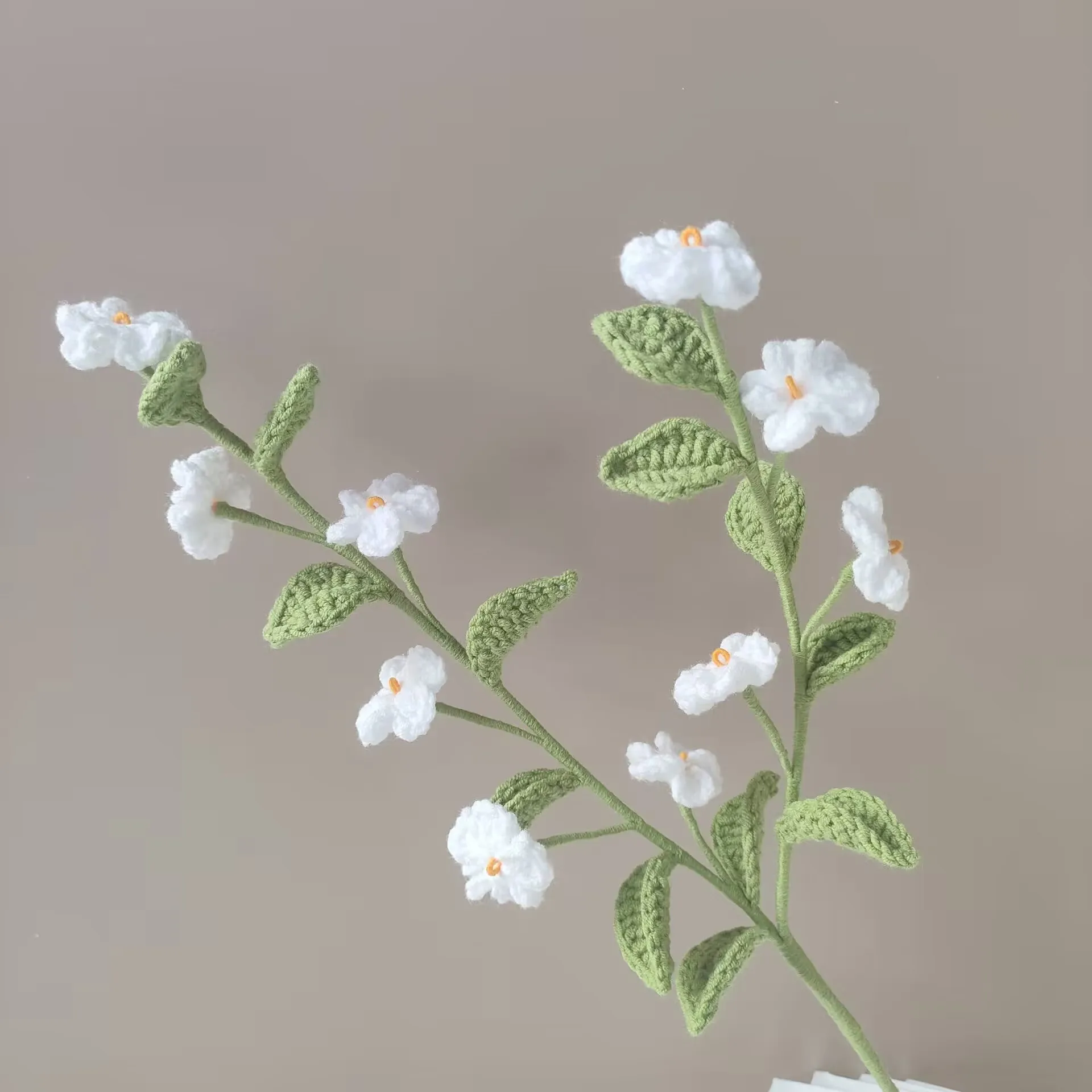 Handgefertigter gewebter Blumenstrauß, reizender gehäkelter Blumenstrauß, kreative künstliche Pflanzen, Foto-Requisiten, Raumdekoration – Detail 4