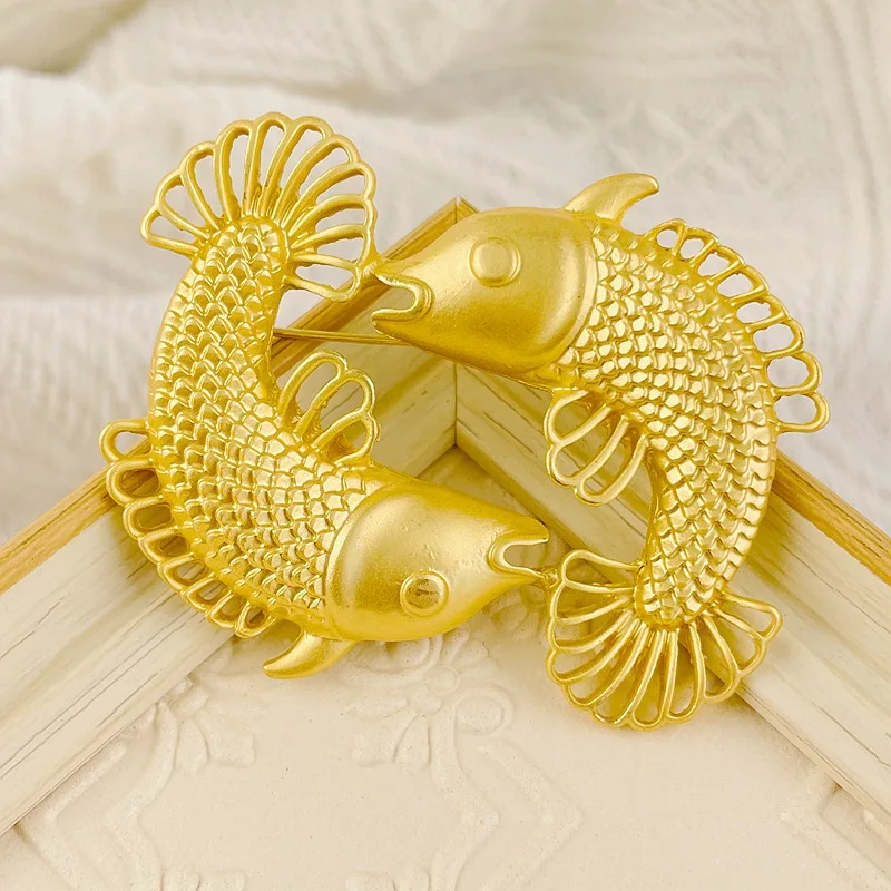 Chinese style retro alloy hollow double fish and carp brooch