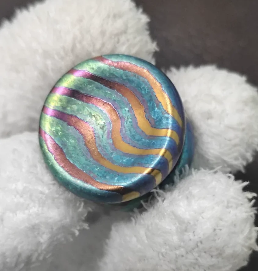 Used EDC Ice crystal zircuti button 24.5 * 17mm Stress Relief Toy Haptic Spinner Fingertip Gyroscope Decompression Toys