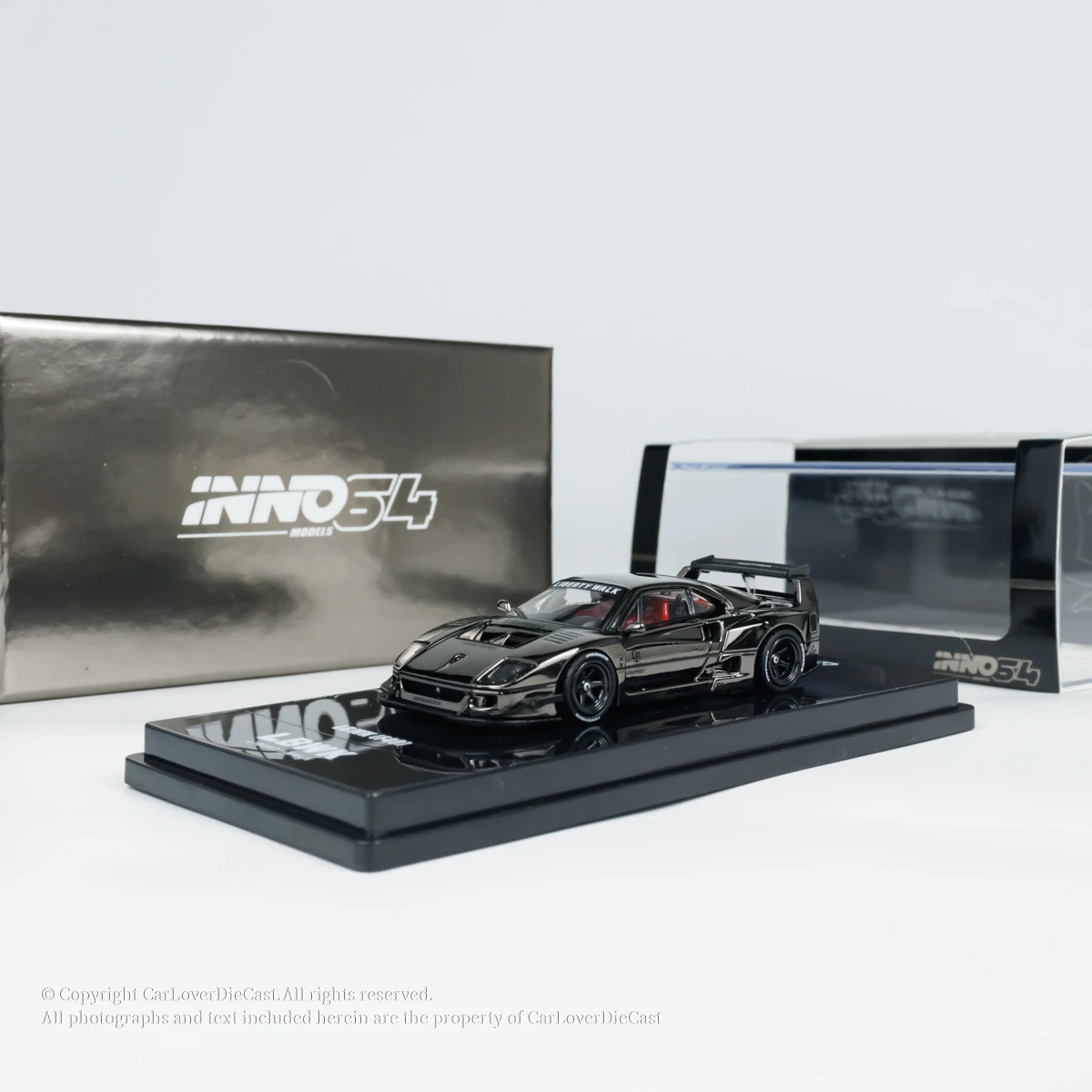 INNO 1:64 LBWK F40 Chrome Black Random chase Diecast Model Car