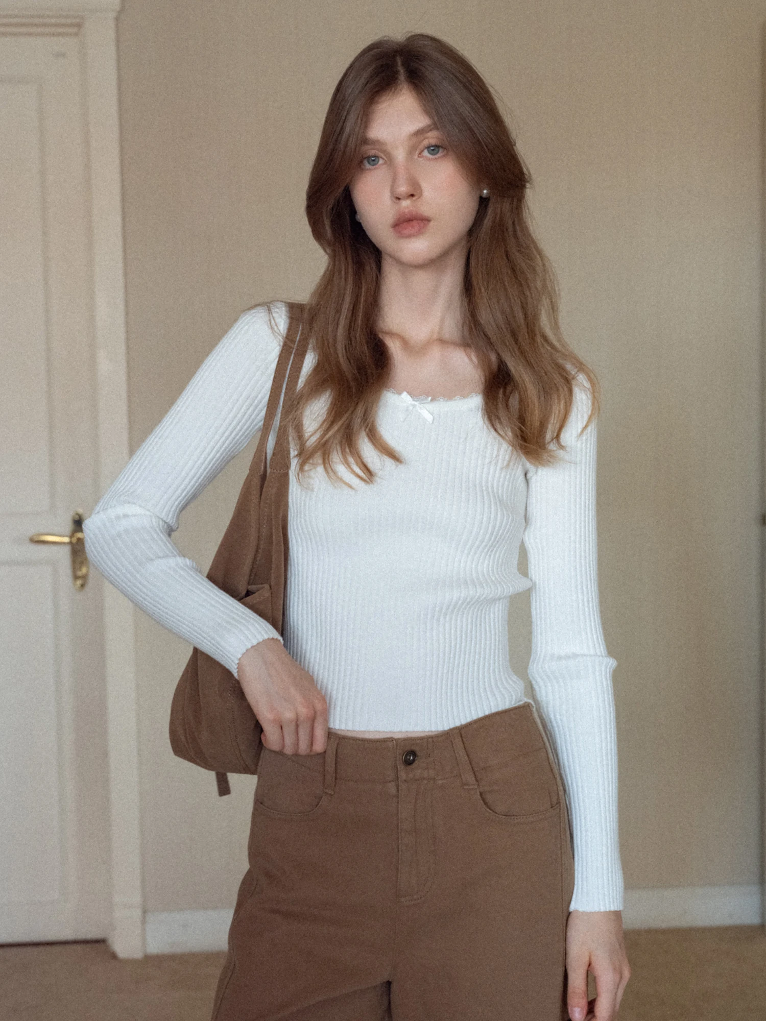 

White round Ne Lace Splice Knot Knitted Top ort Slim Fit Base irt Knot Design Faionable Women's K...