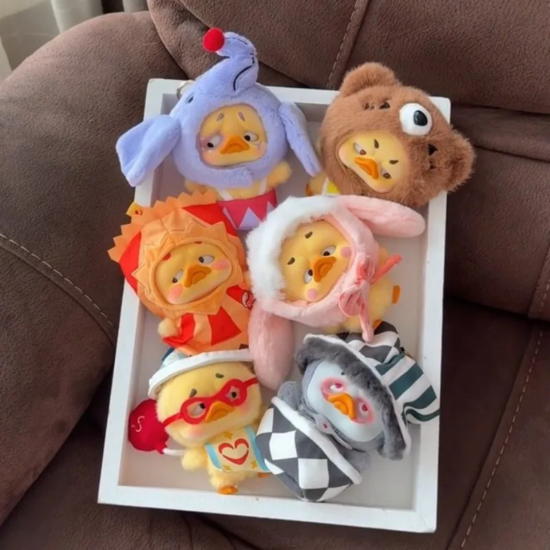 Upsetduck Crazy Circus Duck Series Blind Box Cute Upset Duck V4 Series Mystery Box Kawaii Action Figure Surprise Bag Pendant Toy 4