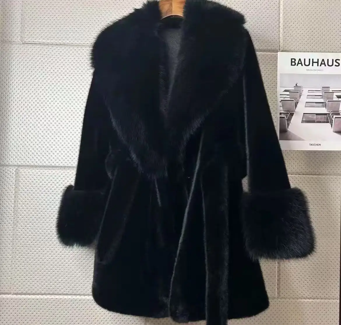 Imitation Mink Mid-Length Coat with Luxury Fox Fur Collar - Slim Fit, High-Fashion Style