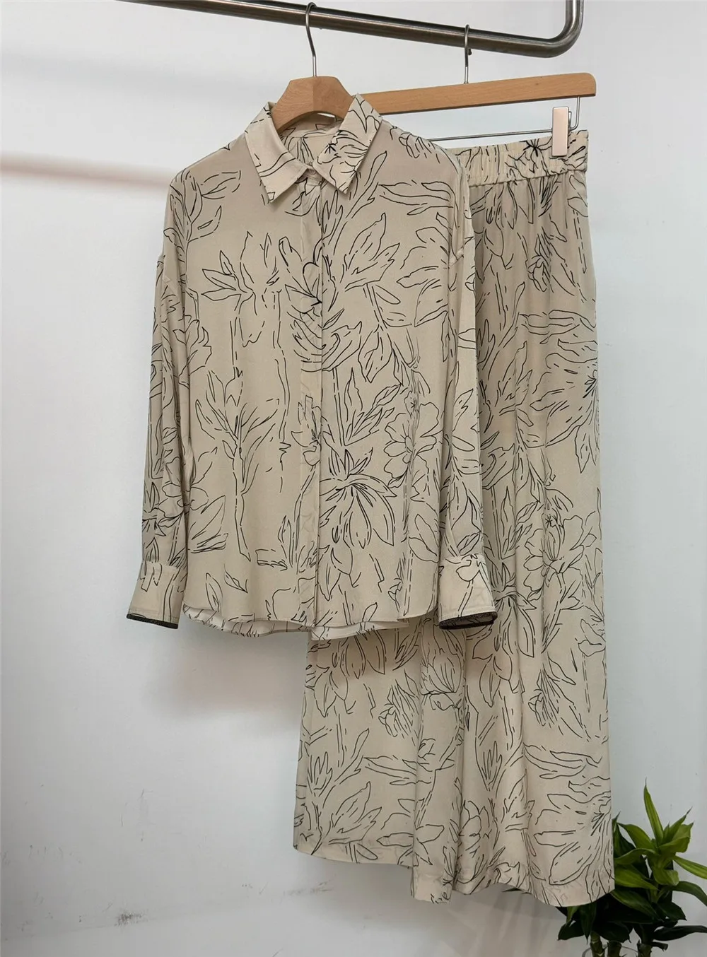 2-Piece Silk Prints Suit, Long Sleeve Shirt, Blouse, Elastic Waist, High Waist Trousers, Spring, Summer, High Quality