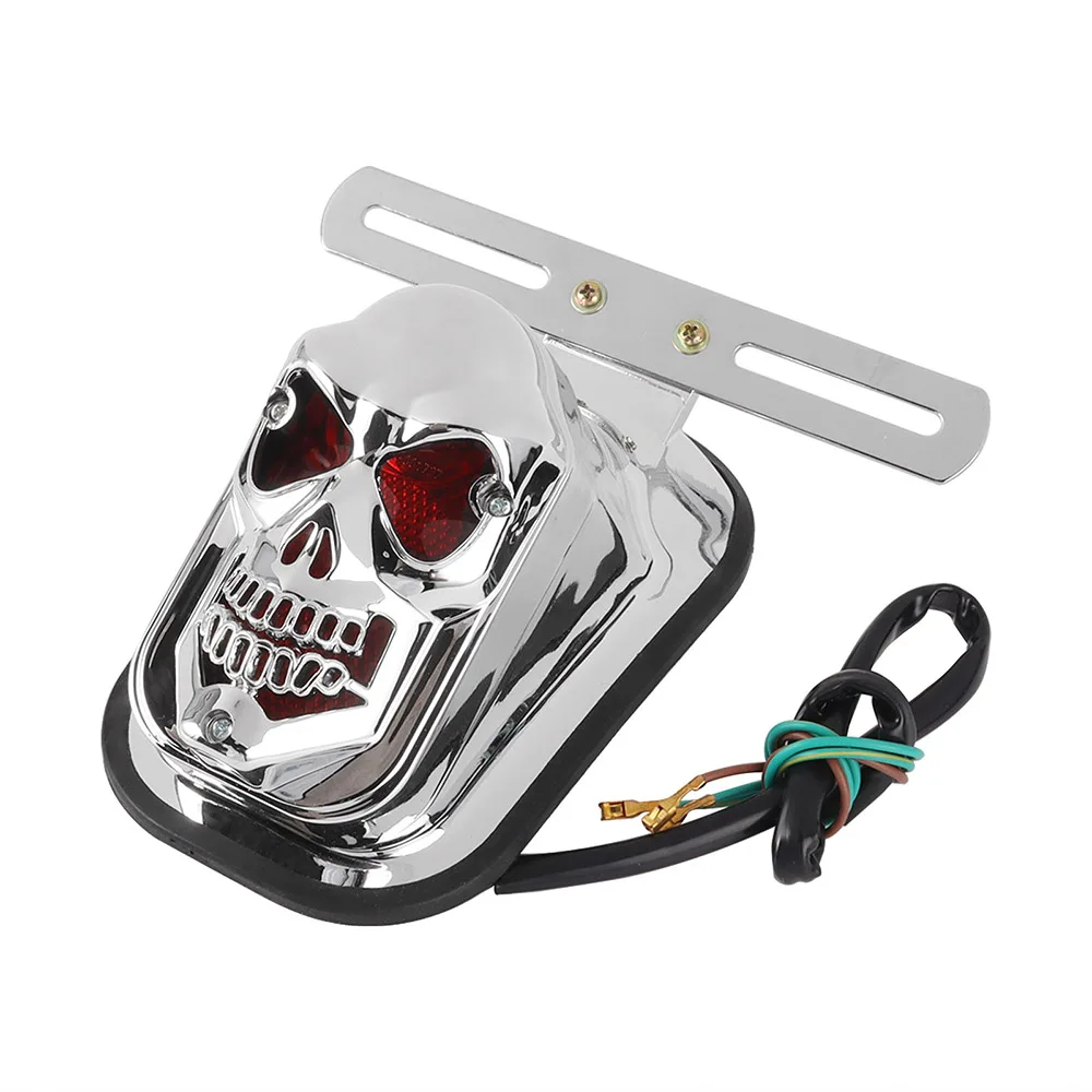 Feu Stop LED Chrome Classique Moto Feu Arrière LED Moto Style Classique Chrome - Feu Stop Et Position - Compatible Chopper, Bobber Phare Arrière Moto ECE